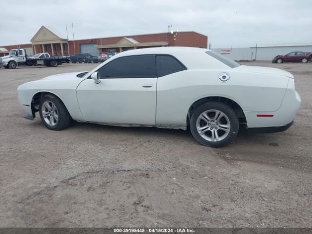 Photo 5 VIN: 2C3CDZAG4FH720623 - DODGE CHALLENGER 