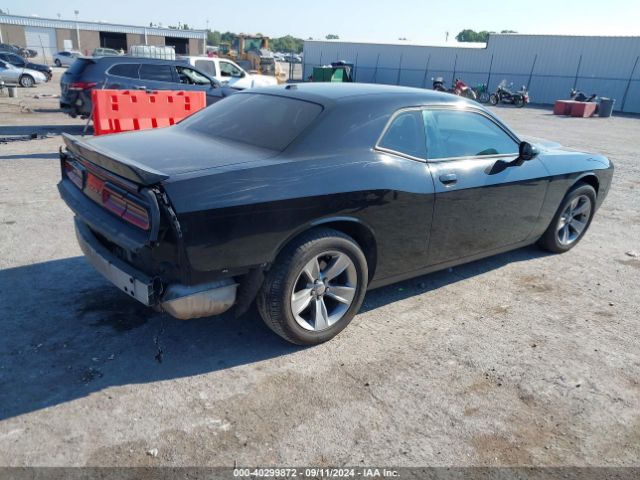 Photo 3 VIN: 2C3CDZAG4FH789117 - DODGE CHALLENGER 