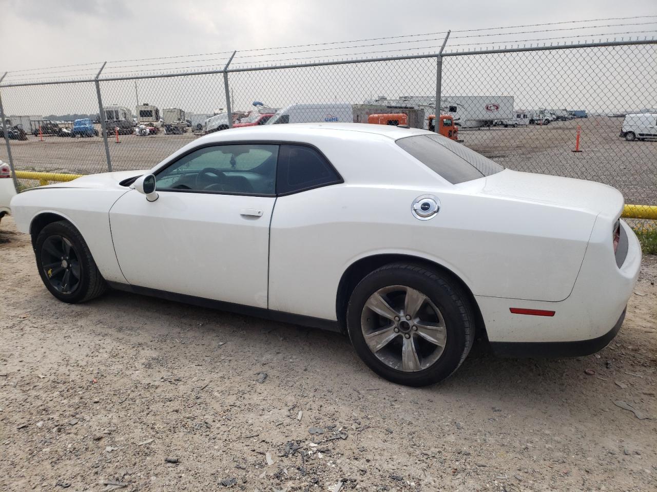 Photo 1 VIN: 2C3CDZAG4GH158109 - DODGE CHALLENGER 