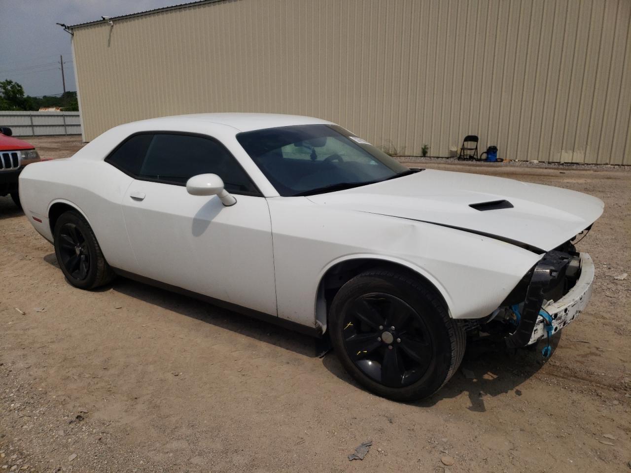 Photo 3 VIN: 2C3CDZAG4GH158109 - DODGE CHALLENGER 