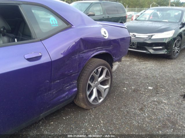 Photo 5 VIN: 2C3CDZAG4GH210323 - DODGE CHALLENGER 