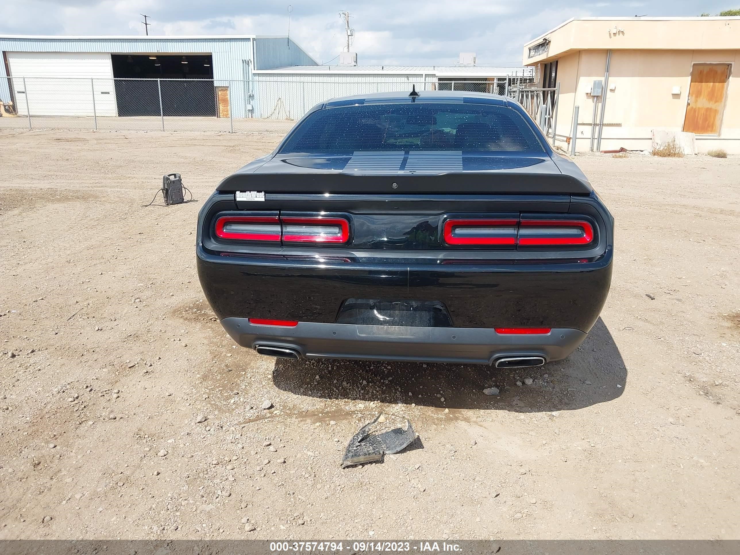 Photo 16 VIN: 2C3CDZAG4HH519162 - DODGE CHALLENGER 