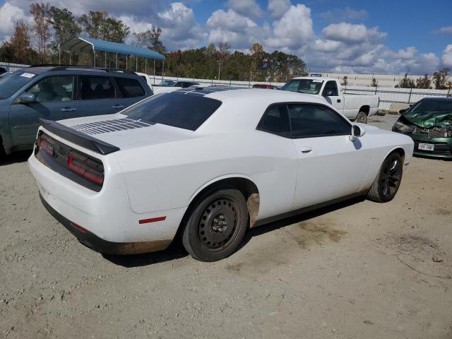 Photo 2 VIN: 2C3CDZAG4HH531764 - DODGE CHALLENGER 