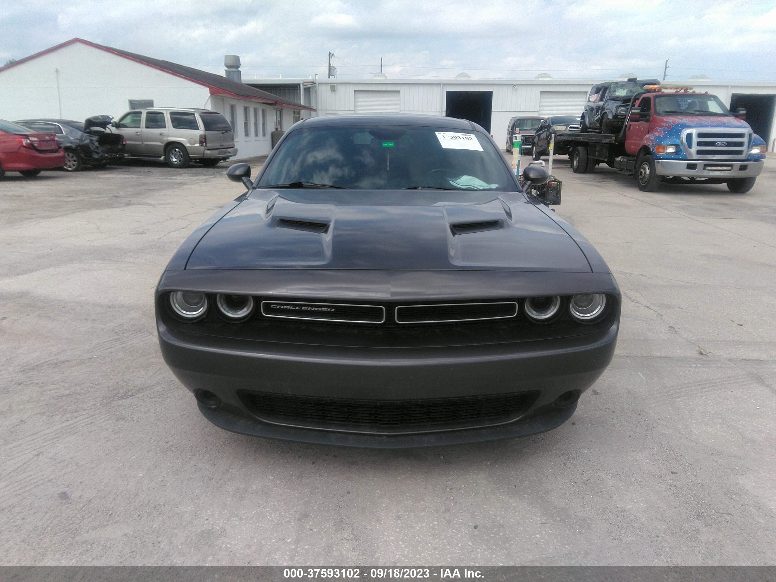 Photo 12 VIN: 2C3CDZAG4HH638202 - DODGE CHALLENGER 