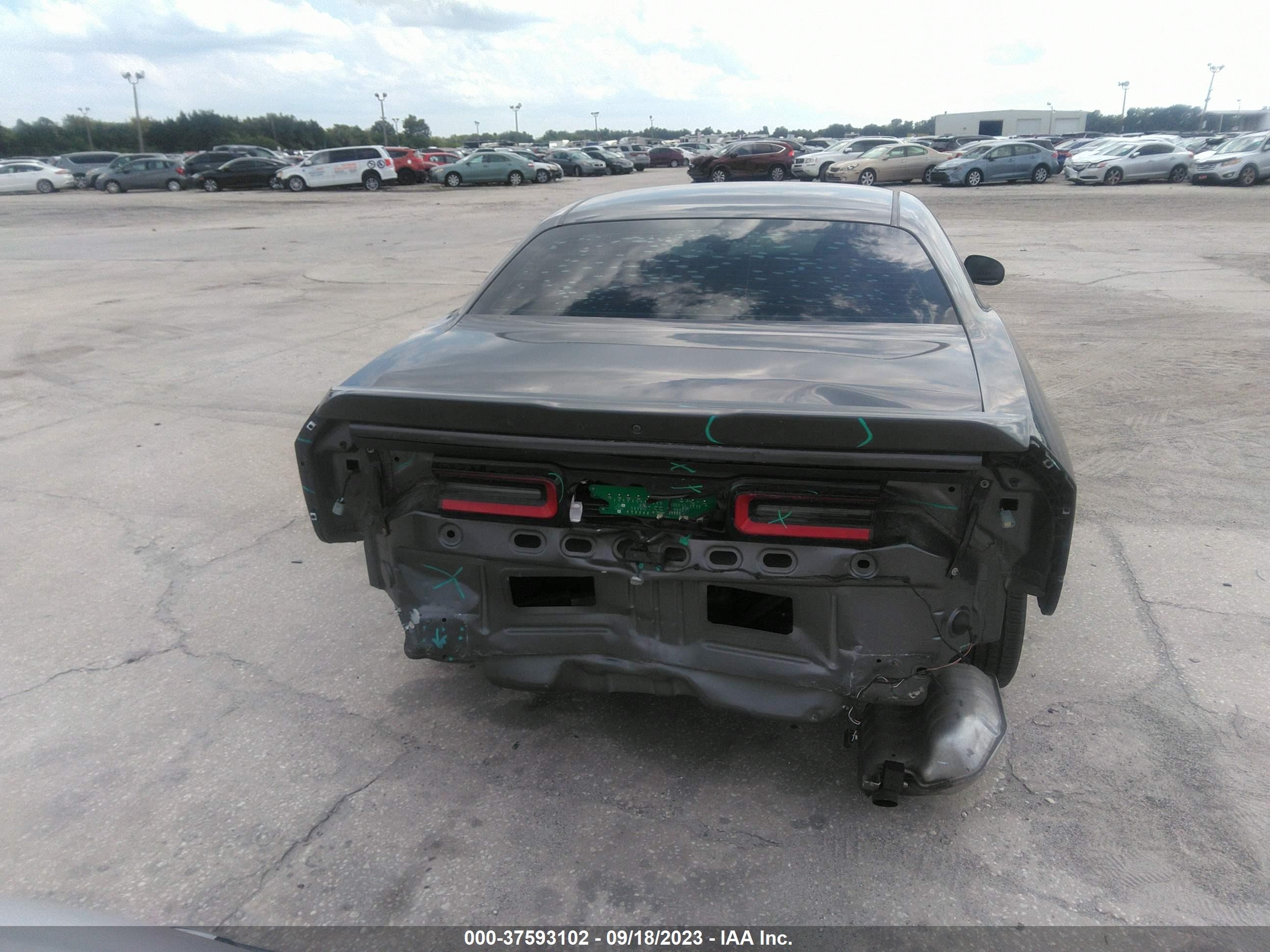 Photo 16 VIN: 2C3CDZAG4HH638202 - DODGE CHALLENGER 