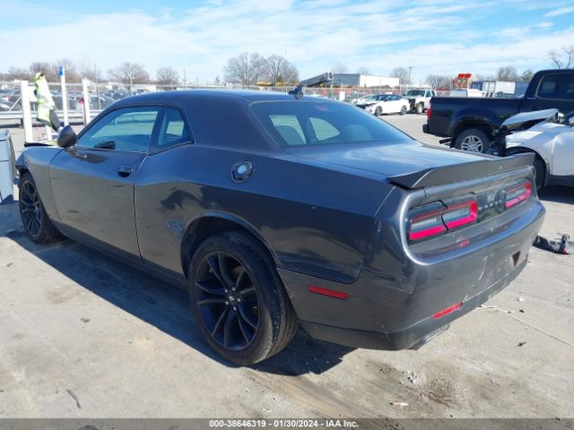 Photo 2 VIN: 2C3CDZAG4JH131595 - DODGE CHALLENGER 