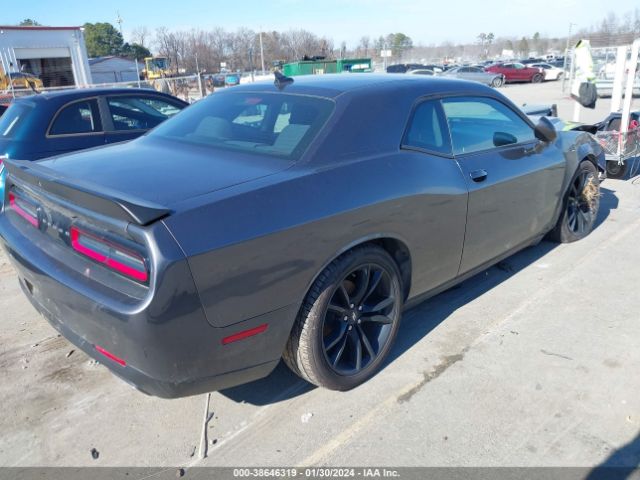 Photo 3 VIN: 2C3CDZAG4JH131595 - DODGE CHALLENGER 