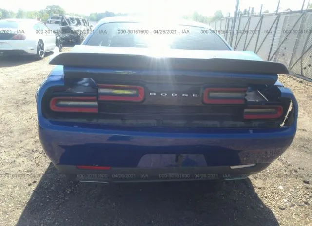 Photo 5 VIN: 2C3CDZAG4JH216887 - DODGE CHALLENGER 