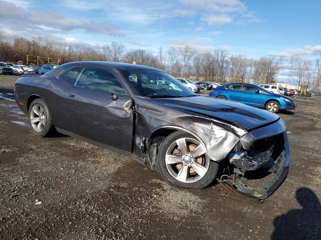 Photo 3 VIN: 2C3CDZAG4JH236363 - DODGE CHALLENGER 