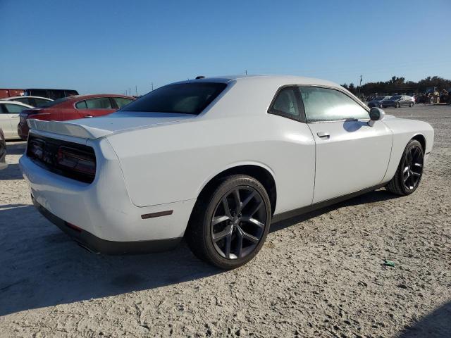 Photo 2 VIN: 2C3CDZAG4JH242311 - DODGE CHALLENGER 