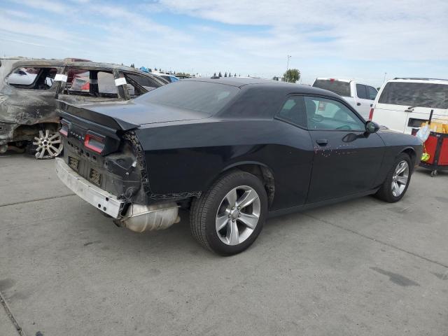 Photo 2 VIN: 2C3CDZAG4JH303043 - DODGE CHALLENGER 