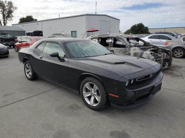 Photo 3 VIN: 2C3CDZAG4JH303043 - DODGE CHALLENGER 