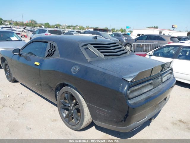 Photo 2 VIN: 2C3CDZAG4JH305746 - DODGE CHALLENGER 