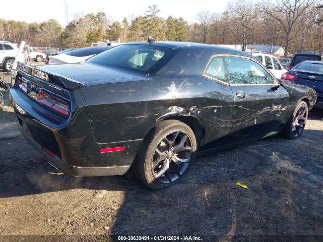 Photo 3 VIN: 2C3CDZAG4JH327715 - DODGE CHALLENGER 