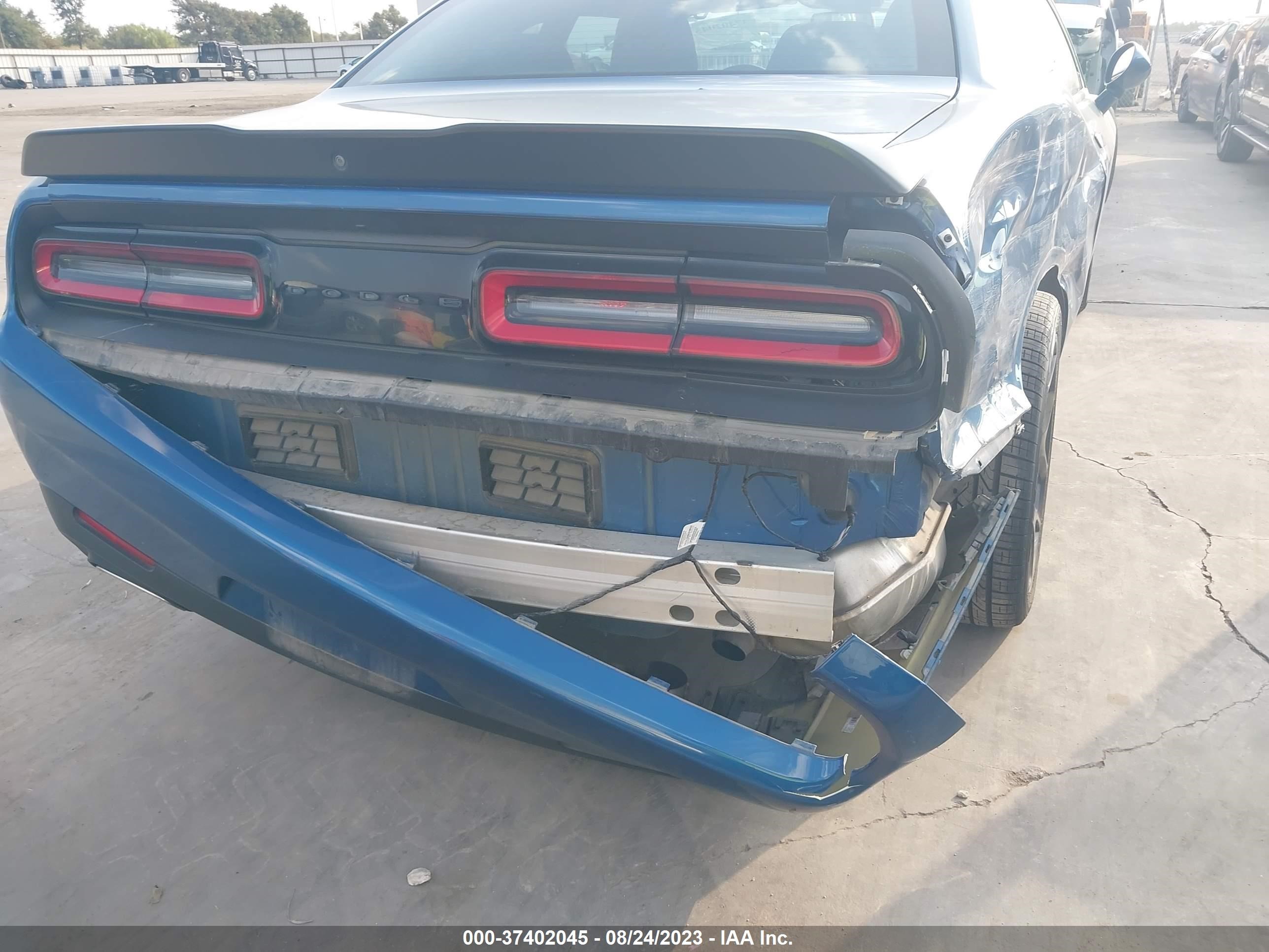 Photo 5 VIN: 2C3CDZAG4LH240092 - DODGE CHALLENGER 