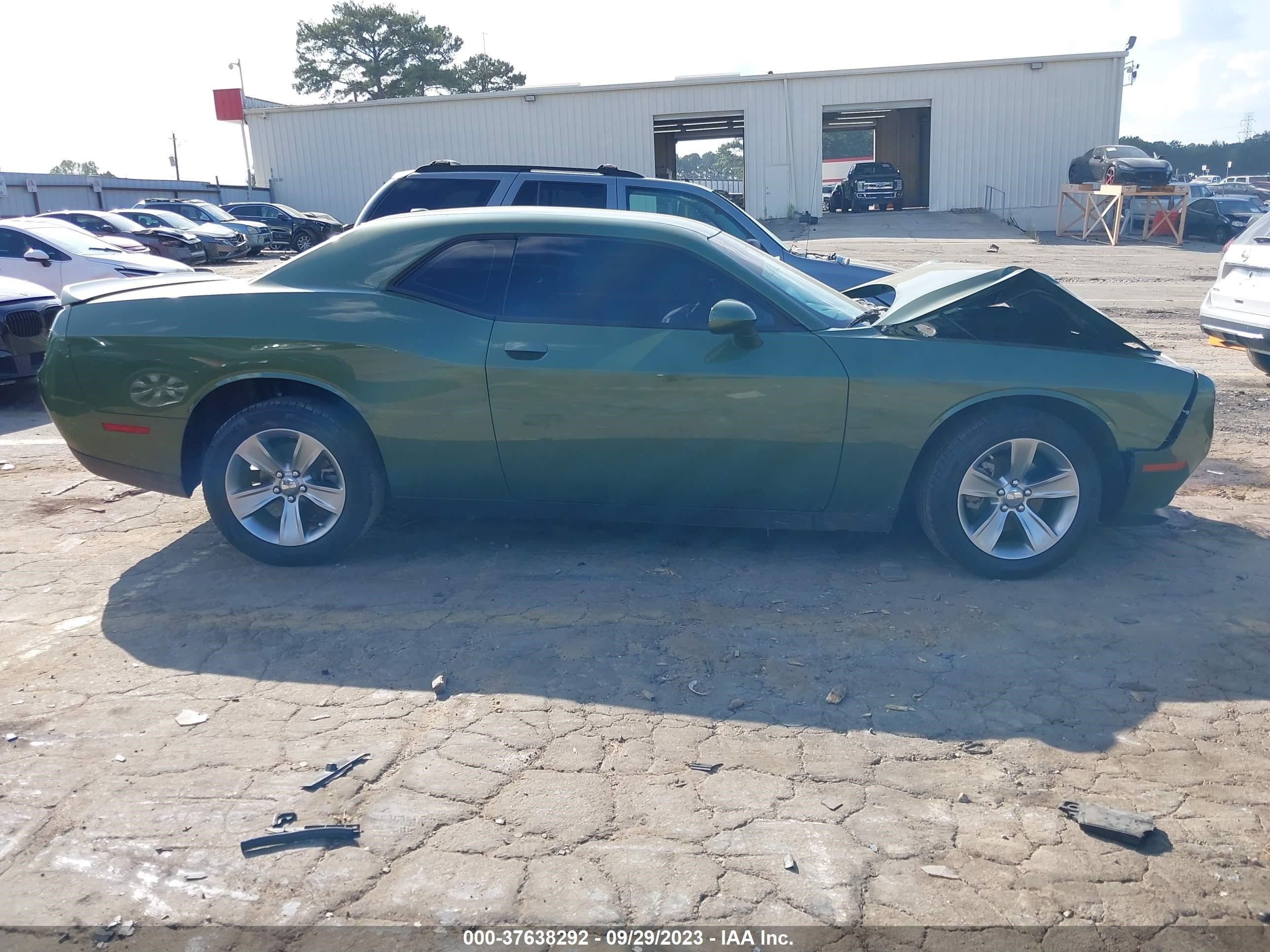 Photo 12 VIN: 2C3CDZAG4NH151464 - DODGE CHALLENGER 