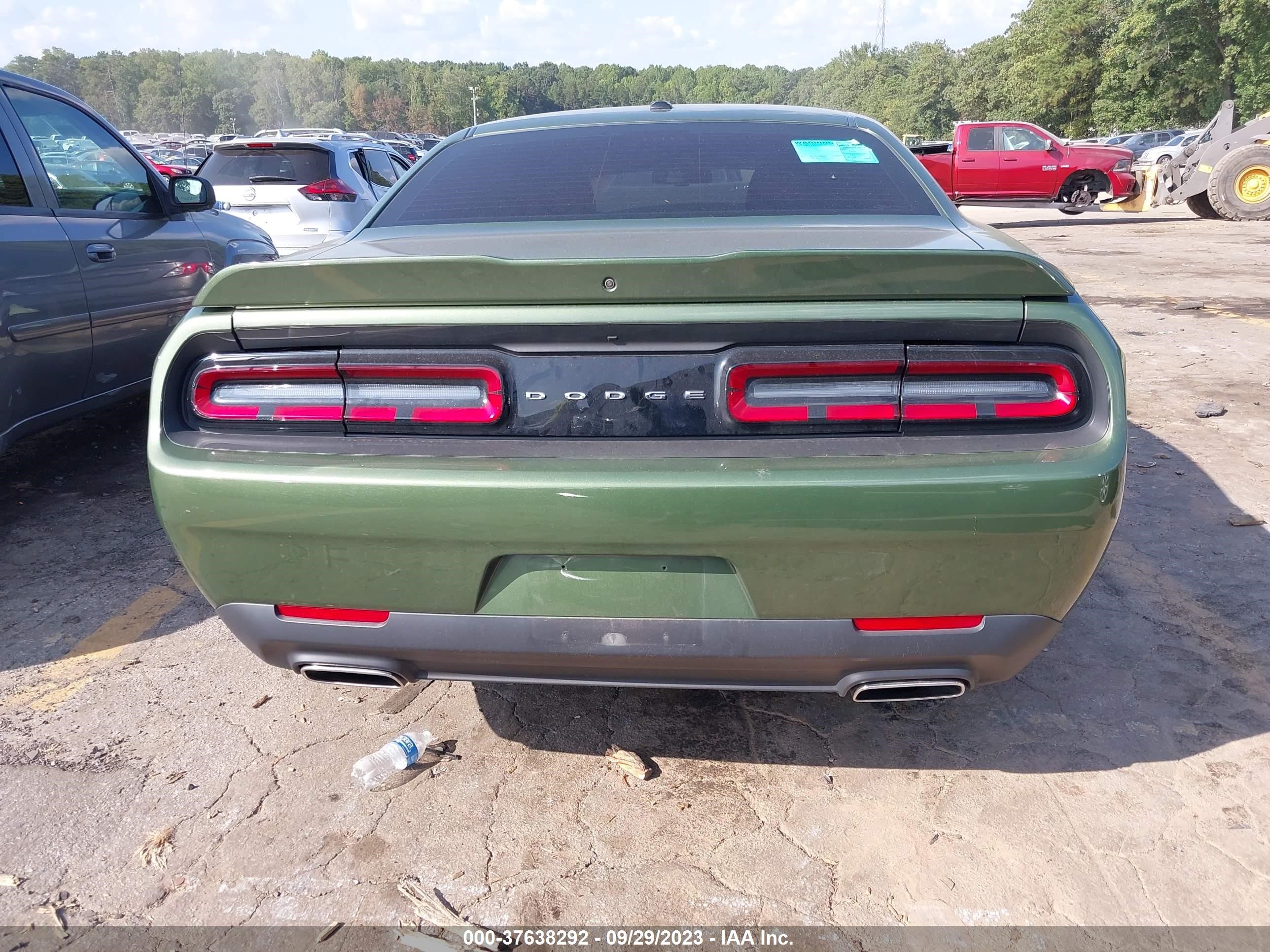 Photo 15 VIN: 2C3CDZAG4NH151464 - DODGE CHALLENGER 