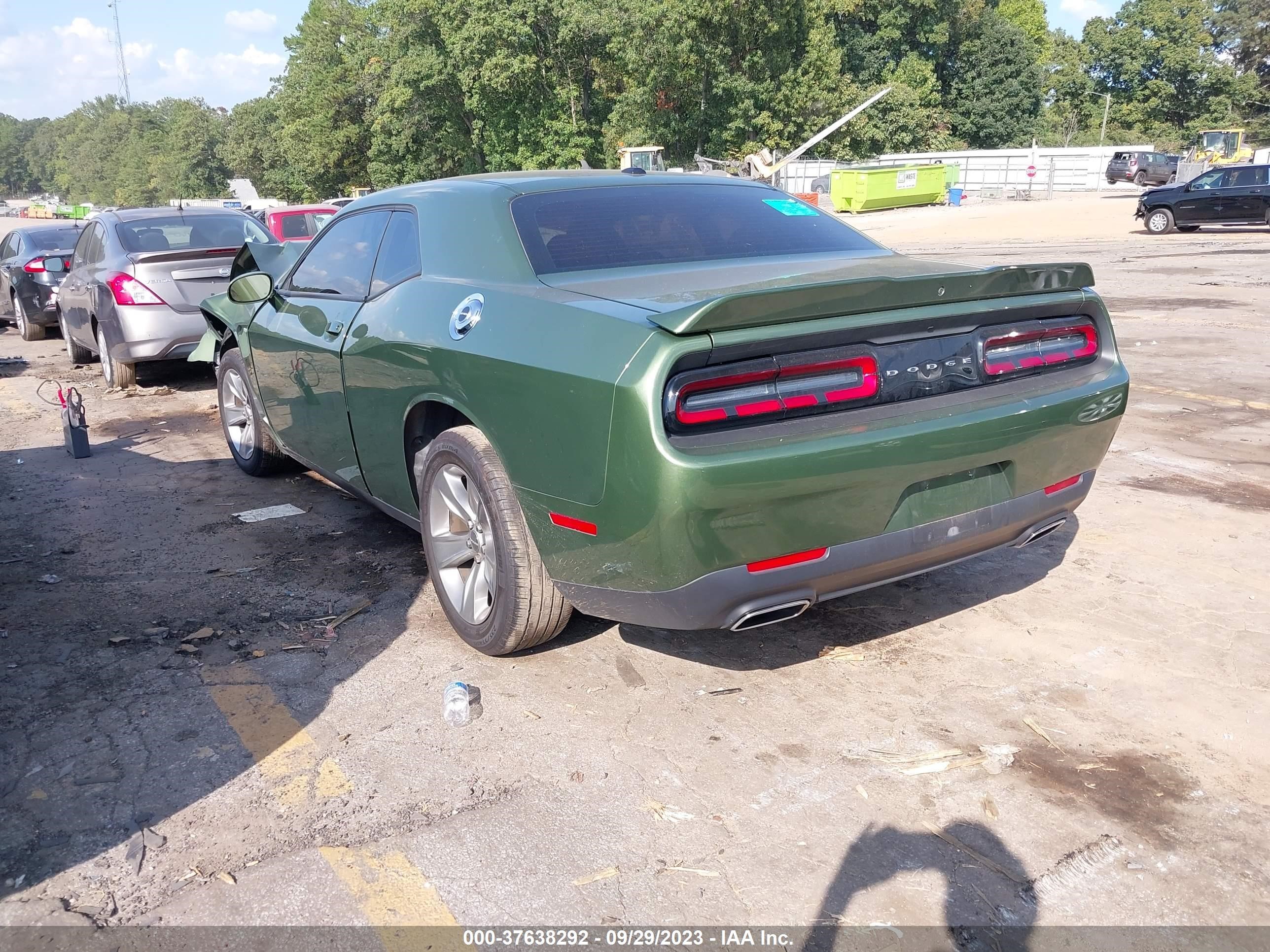 Photo 2 VIN: 2C3CDZAG4NH151464 - DODGE CHALLENGER 