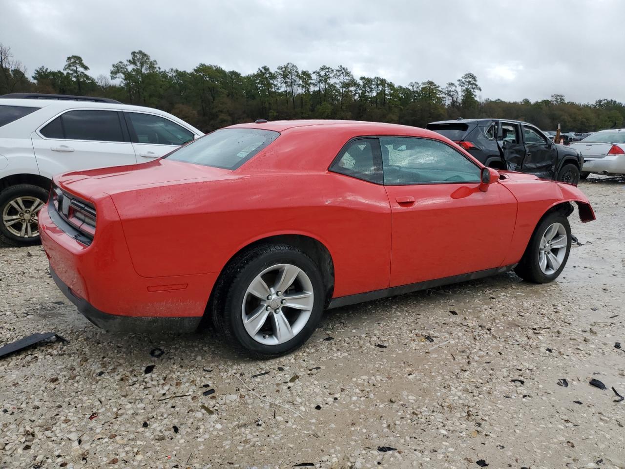 Photo 2 VIN: 2C3CDZAG5GH113566 - DODGE CHALLENGER 