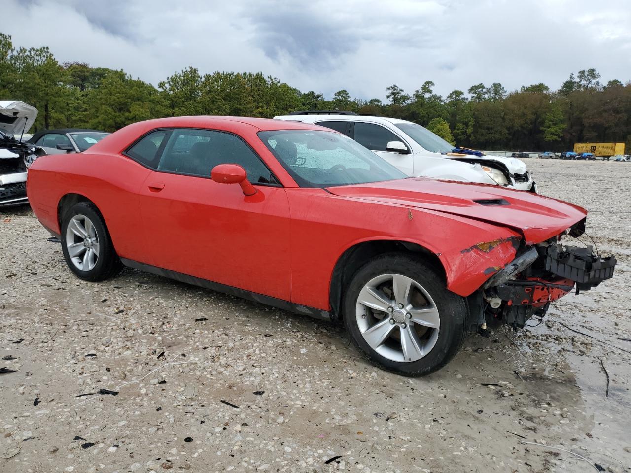 Photo 3 VIN: 2C3CDZAG5GH113566 - DODGE CHALLENGER 