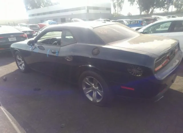 Photo 2 VIN: 2C3CDZAG5GH137608 - DODGE CHALLENGER 