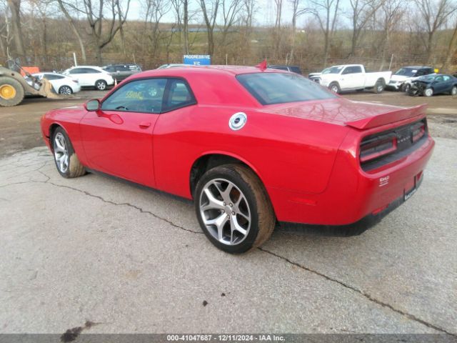 Photo 2 VIN: 2C3CDZAG5GH137933 - DODGE CHALLENGER 