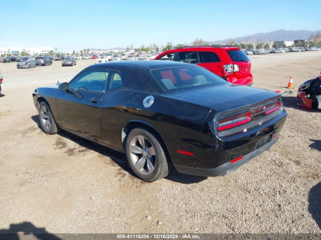 Photo 2 VIN: 2C3CDZAG5HH502208 - DODGE CHALLENGER 