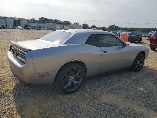 Photo 2 VIN: 2C3CDZAG5JH258212 - DODGE CHALLENGER 