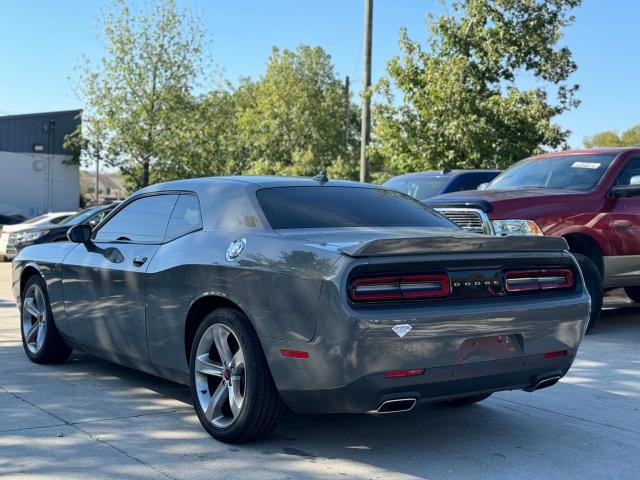 Photo 2 VIN: 2C3CDZAG5JH279660 - DODGE CHALLENGER 