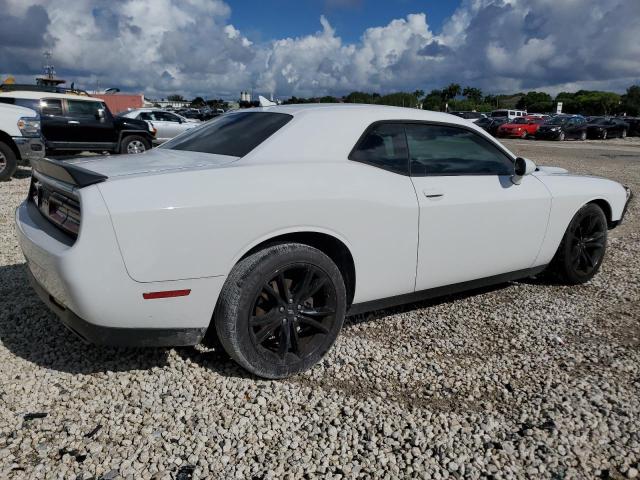 Photo 2 VIN: 2C3CDZAG5JH339369 - DODGE CHALLENGER 