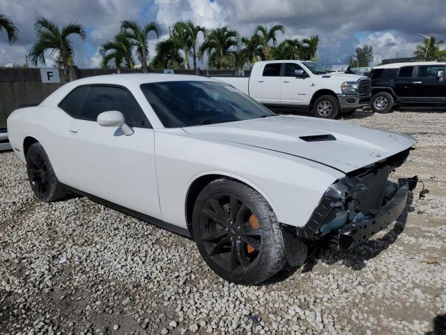 Photo 3 VIN: 2C3CDZAG5JH339369 - DODGE CHALLENGER 