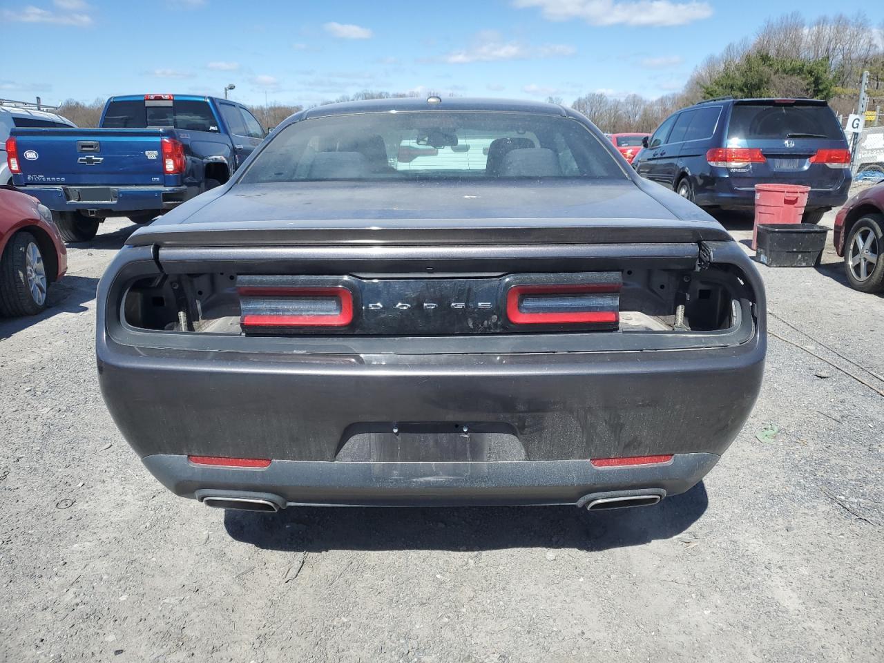 Photo 5 VIN: 2C3CDZAG6FH723118 - DODGE CHALLENGER 