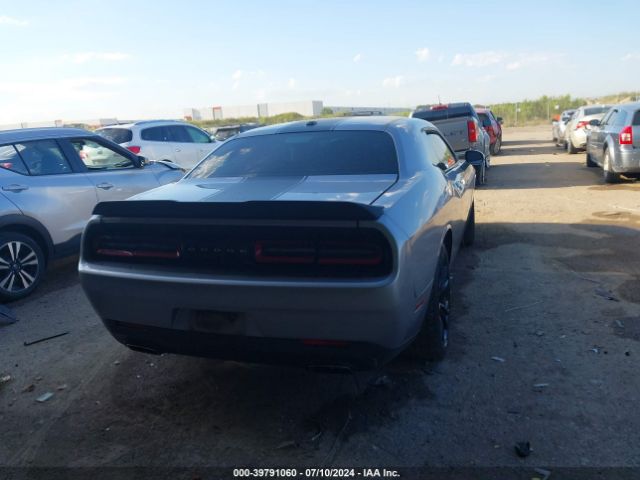 Photo 3 VIN: 2C3CDZAG6GH315543 - DODGE CHALLENGER 