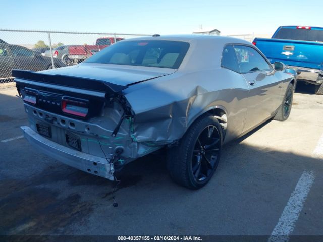 Photo 3 VIN: 2C3CDZAG6JH204868 - DODGE CHALLENGER 