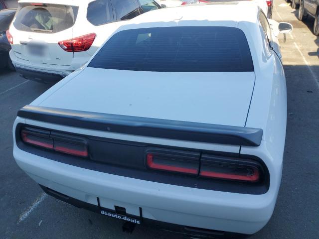 Photo 5 VIN: 2C3CDZAG6JH216793 - DODGE CHALLENGER 