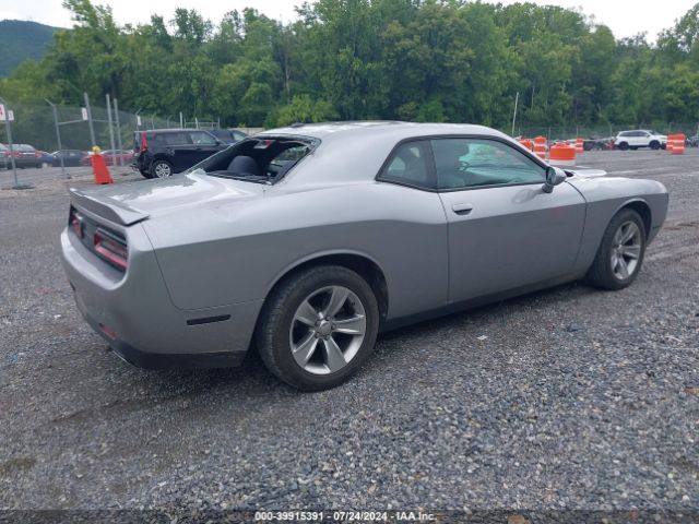 Photo 3 VIN: 2C3CDZAG6JH242116 - DODGE CHALLENGER 