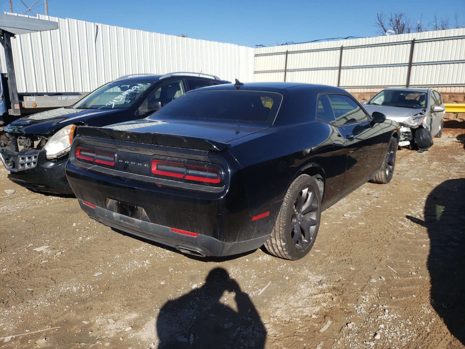 Photo 3 VIN: 2C3CDZAG6JH258218 - DODGE CHALLENGER 