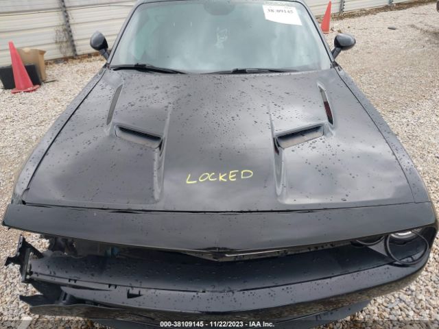 Photo 9 VIN: 2C3CDZAG6KH593027 - DODGE CHALLENGER 