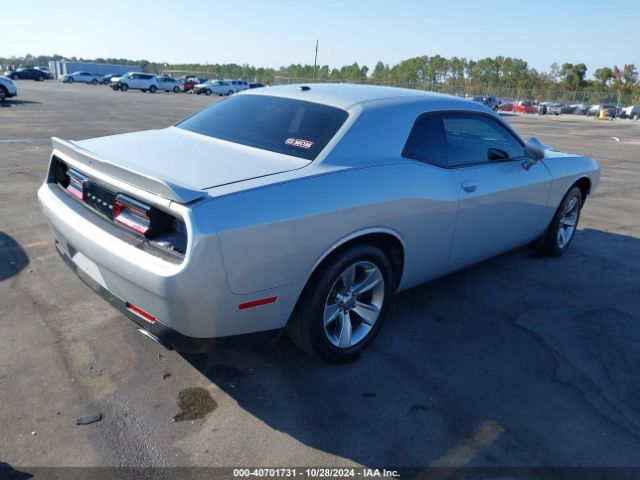 Photo 3 VIN: 2C3CDZAG6LH157120 - DODGE CHALLENGER 