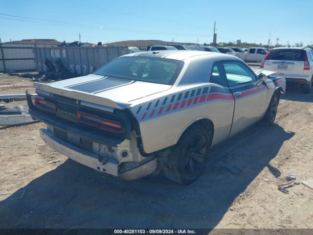 Photo 3 VIN: 2C3CDZAG6LH230423 - DODGE CHALLENGER 