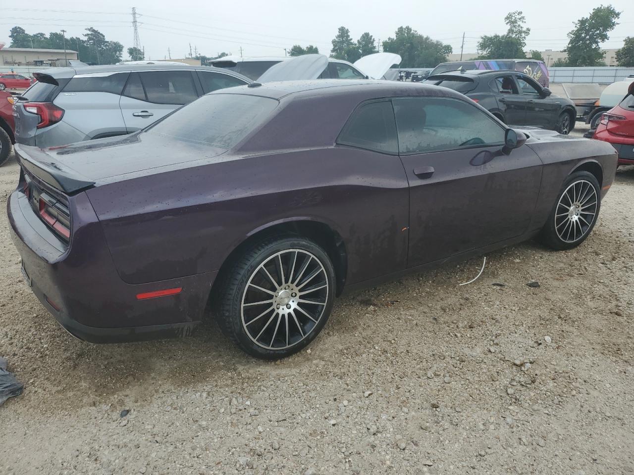 Photo 2 VIN: 2C3CDZAG6LH243088 - DODGE CHALLENGER 