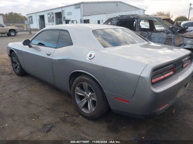 Photo 2 VIN: 2C3CDZAG7GH284951 - DODGE CHALLENGER 