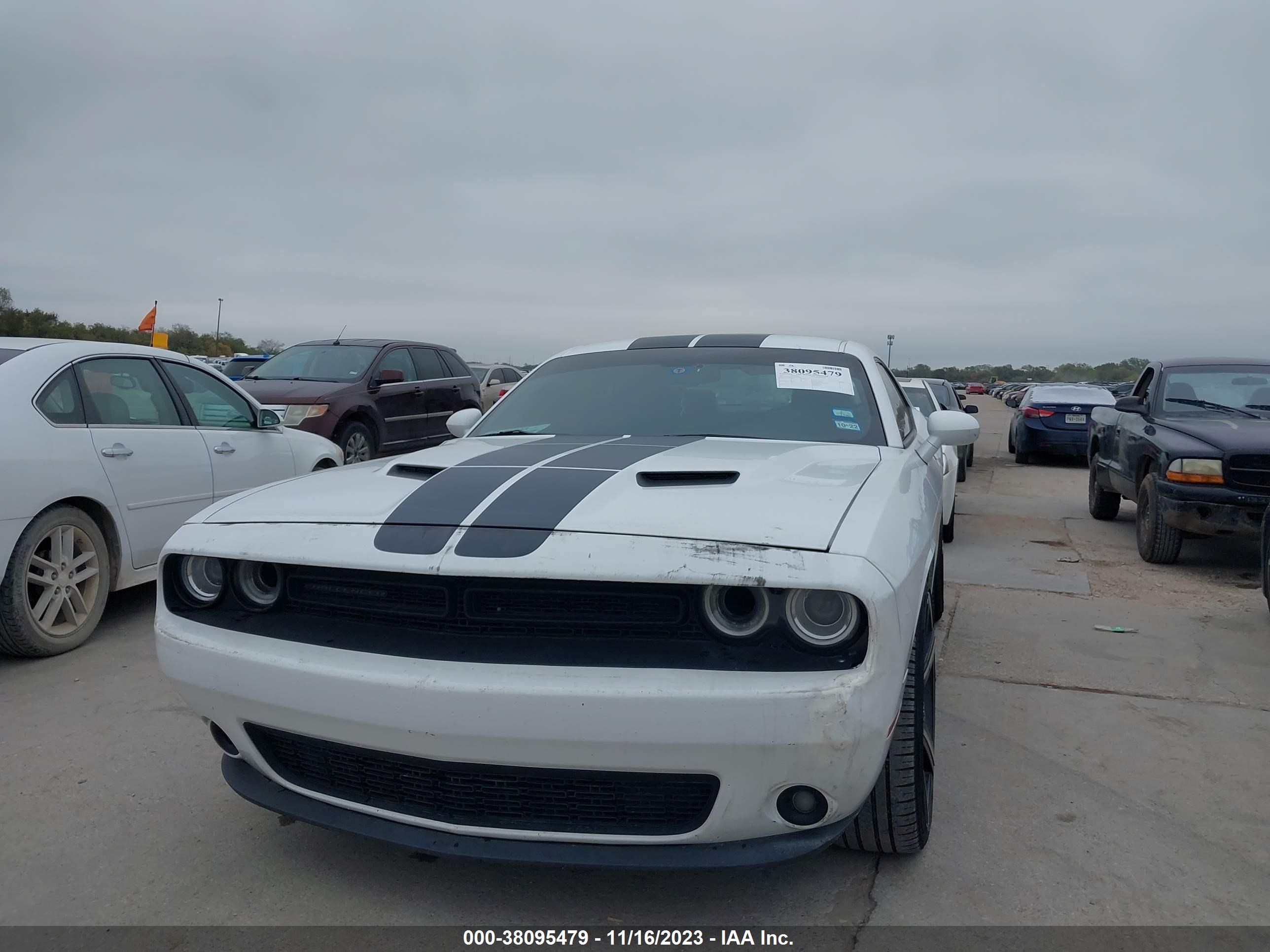 Photo 1 VIN: 2C3CDZAG7GH353282 - DODGE CHALLENGER 