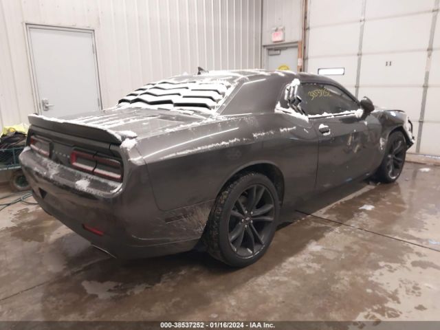 Photo 3 VIN: 2C3CDZAG7JH132028 - DODGE CHALLENGER 