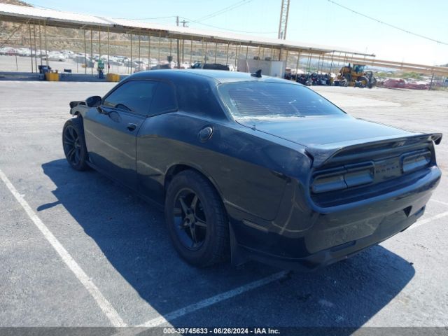 Photo 2 VIN: 2C3CDZAG7JH132109 - DODGE CHALLENGER 