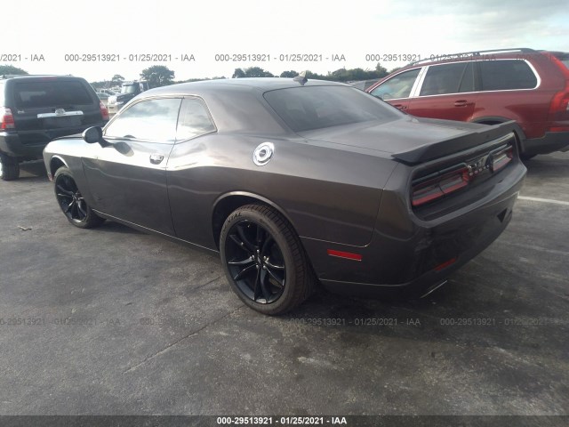 Photo 2 VIN: 2C3CDZAG7JH132675 - DODGE CHALLENGER 