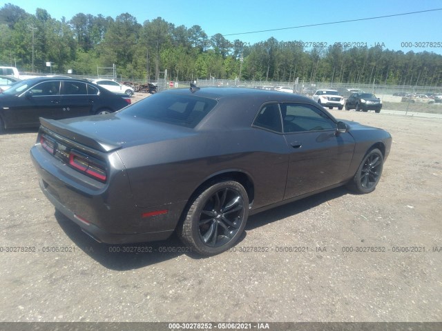 Photo 3 VIN: 2C3CDZAG7JH132675 - DODGE CHALLENGER 