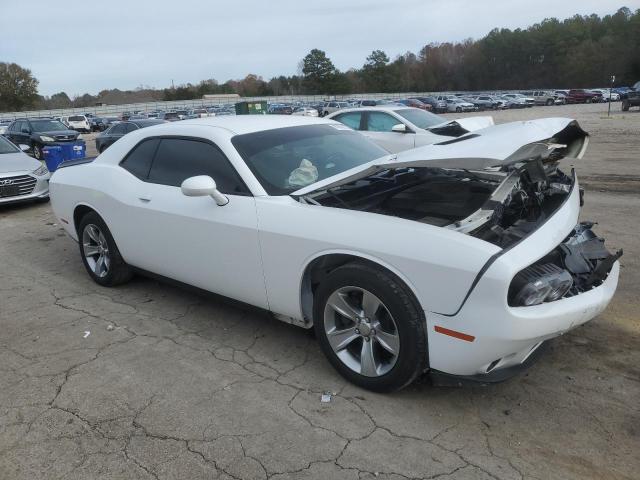 Photo 3 VIN: 2C3CDZAG7JH305319 - DODGE CHALLENGER 