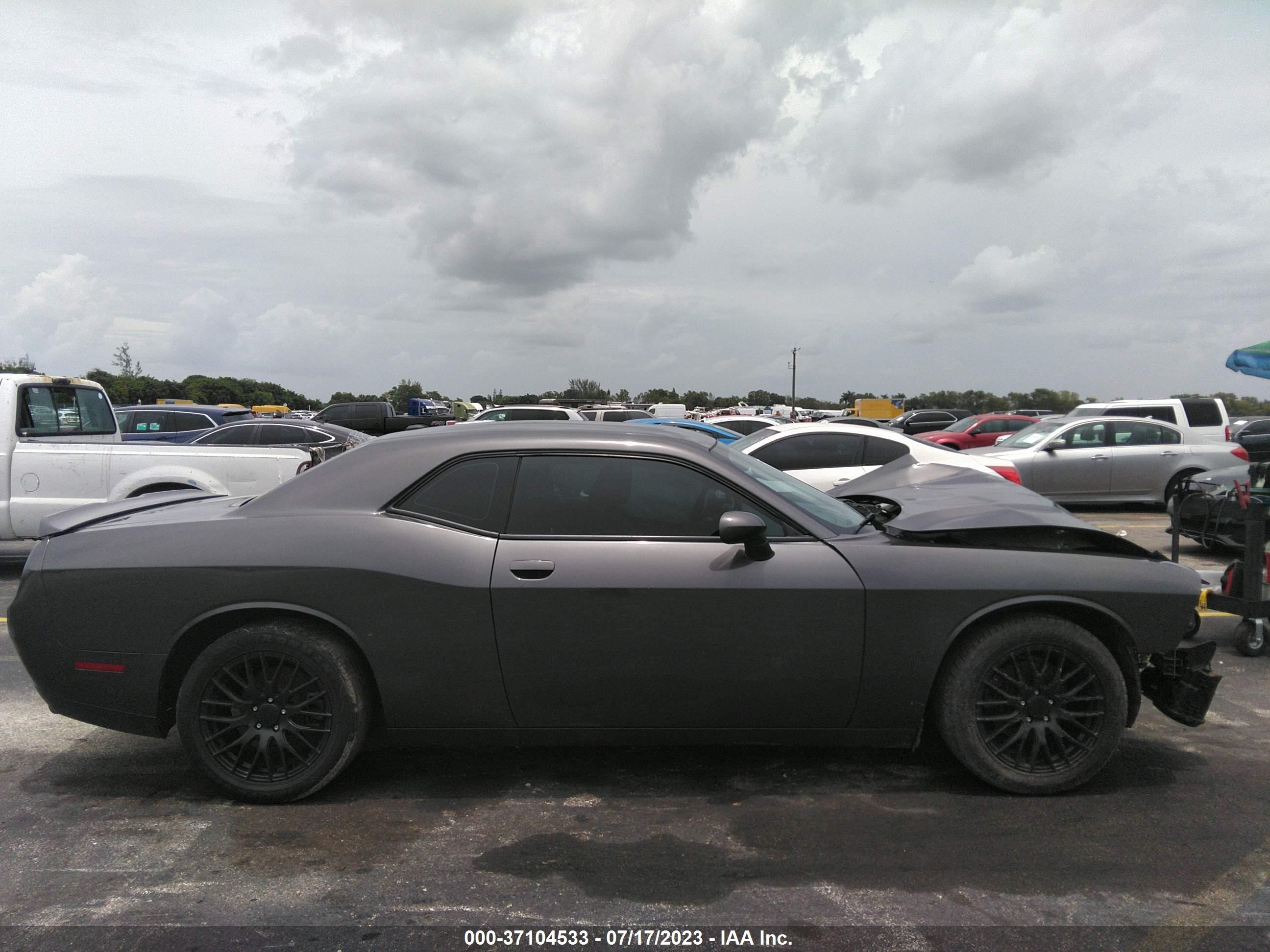 Photo 12 VIN: 2C3CDZAG7KH684078 - DODGE CHALLENGER 