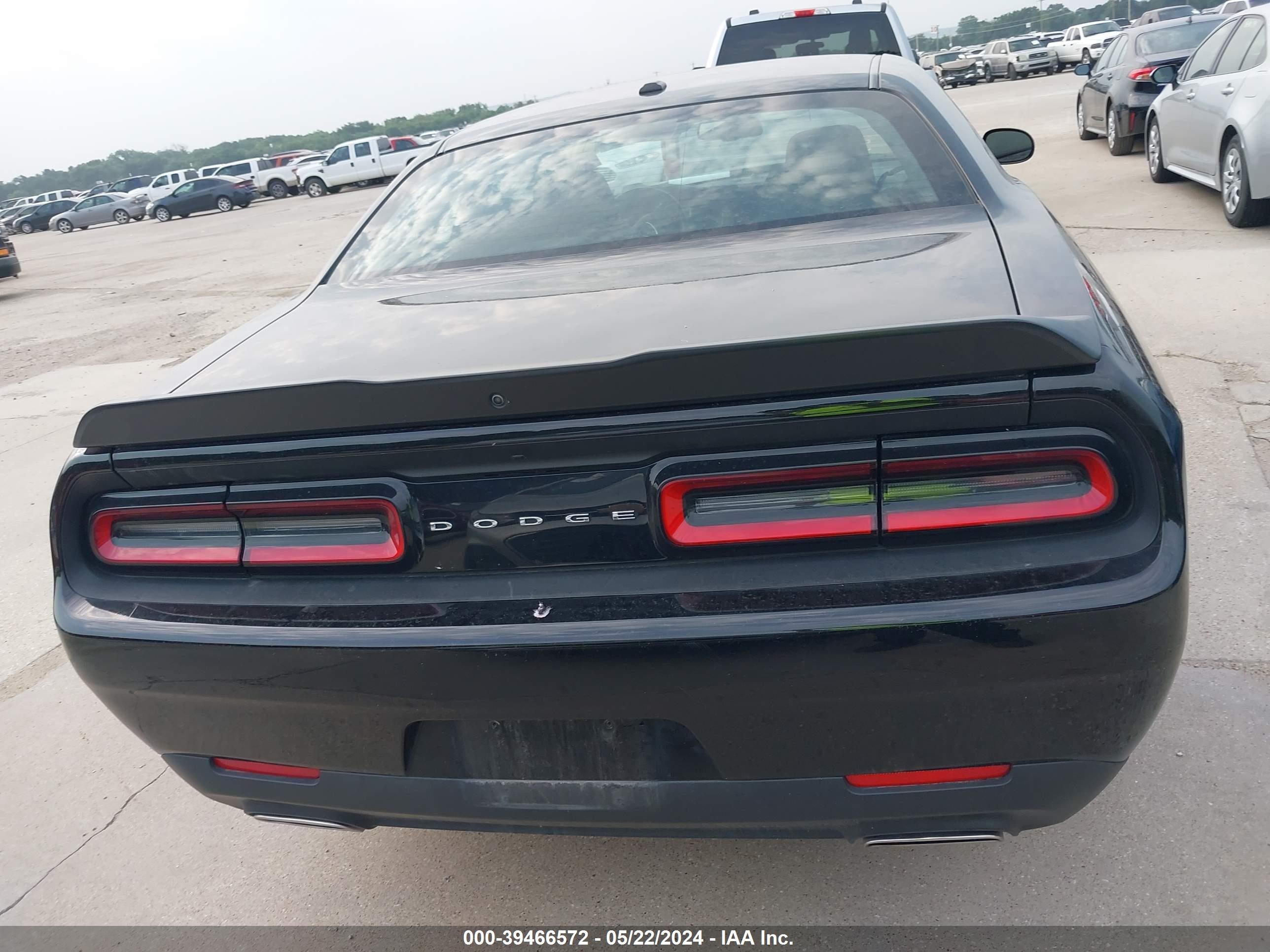 Photo 15 VIN: 2C3CDZAG7PH526220 - DODGE CHALLENGER 